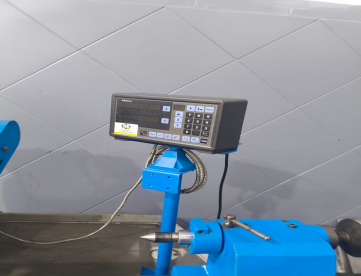 Foto: RETÍFICA CILÍNDRICA HIDRÁULICA 1600 X 320 MM - COM CABEÇOTE PARA RETIFICAR INTERNO