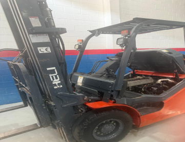 Foto: EMPILHADEIRA HELI 2,5 TON COM ELEVAÇÃO DE 6M - DIESEL