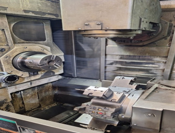 Foto: CENTRO DE TORNEAMENTO E FRESAMENTO CNC - MORI SEIKI - MODELO NT1000/SZM