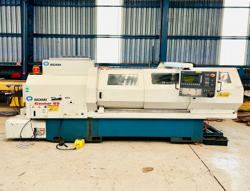TORNO CNC - ROMI - CENTUR 40 - PLACA HIDRÁULICA  1000 X 620 MM - COMANDO SIEMENS -  ANO 2011
