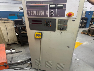 Foto: ELETROEROSÃO DE PENETRAÇÃO   MARCA ENGEMAQ  MODELO EDM 900 NC -CURSO 600 X 400 X 400 - ANO 2003