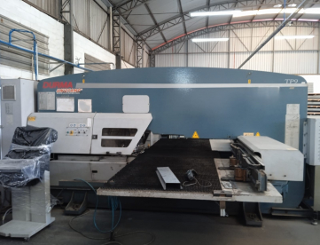 PUNCIONADEIRA CNC - DURMA - TP9 - 125X20 TONELADAS - COMANDO SIEMENS - ANO 2010