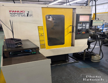 CENTRO DE USINAGEM VERTICAL - FANUC - ROBODRILL T14iF - ANO 2008 - 500 x 400 x 330 MM
