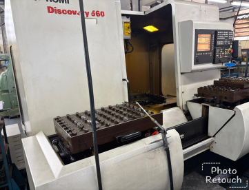 Foto: CENTRO DE USINAGEM - ROMI - DISCOVERY 560 COM PALLET - ANO 2007 - COMANDO SIEMENS
