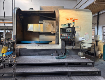 TORNO VERTICAL CNC - YUSHINE - VL 1100HR+P - ANO 2011 - COM TORRE COM 12 FERRAMENTAS -COM ACIONADAS TAMBEM - COMANDO SIEMENS