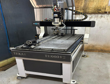 Foto: FRESADORA ROUTER CNC - TEKAI - TEM6012