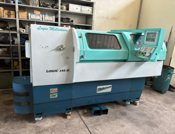 TORNO CNC NARDINI - LOGIC - 195II MILLENIUM - 440 X 1000MM - COMANDO MCS570