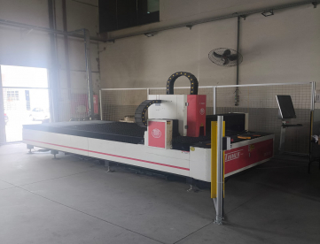 MÁQUINA DE CORTE A LASER DE FIBRA ÓPTICA - THIMER - TR3015 - 1500W