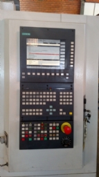 Foto: CENTRO DE USINAGEM ROMI DISCOVERY 560  - ANO 2003