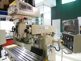 Foto: FRESADORA FERRAMENTEIRA COMBINADA FFC-300
