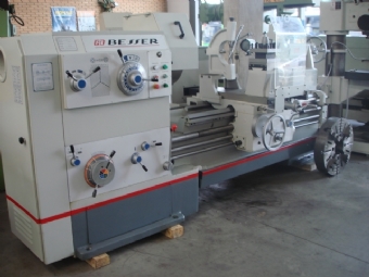 Foto: TORNO MECÂNICO - Marca BESSER - Modelo BT-1015 - 1.000/1250 x 1.500 mm - COMPLETO