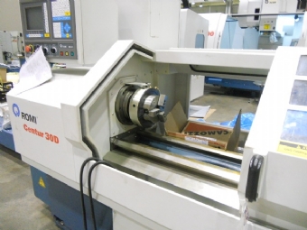 Foto: TORNO CNC ROMI - CENTUR 30D 1000MM - ANO 2006