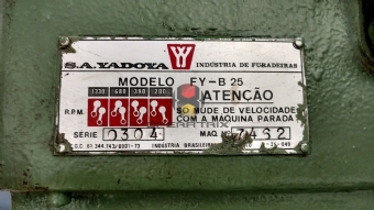 Foto: FURADEIRA DE BANCADA YADOYA FY - B 25
