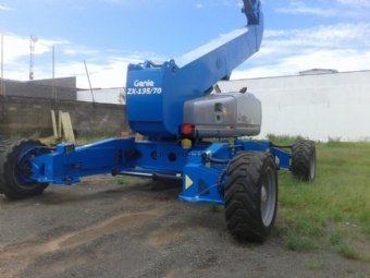 Foto: PLATAFORMA ELEVATORIA GENIE ZX 135 /70 - 43 MT -ANO 2014