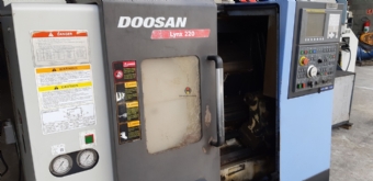 Foto: CENTRO DE TORNEAMENTO DOOSAN LYNX  220 - AN0 2008