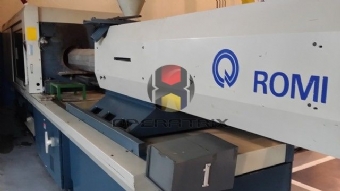 Foto: INJETORA DE PLASTICOS ROMI PRIMAX 450 TONELADAS