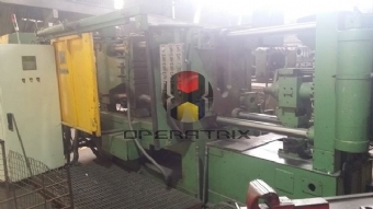 Foto: INJETORA DE ALUMINIO RUSSA DE 280 TONELADAS - ANO 2002